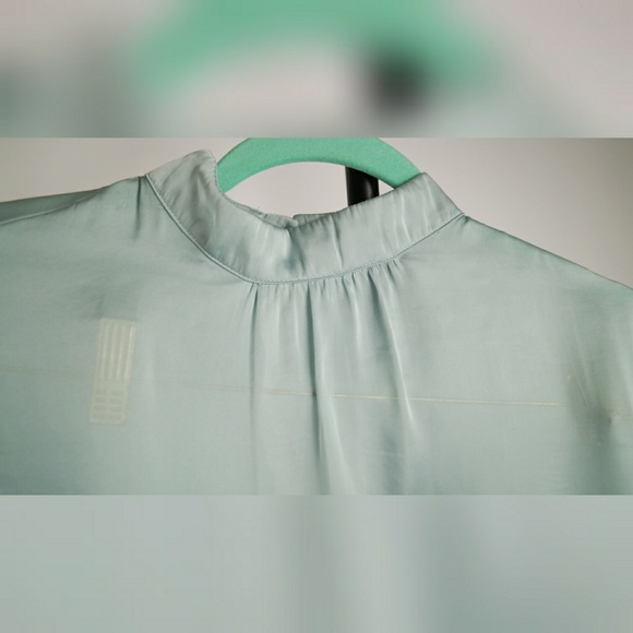 Forever 21 Pastel Blouse - Picture 5 of 5